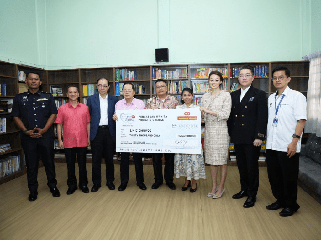 First Pavilion Global Berhad Supports Persatuan Wanita Prihatin Cheras for Chin Woo Primary School Charity  